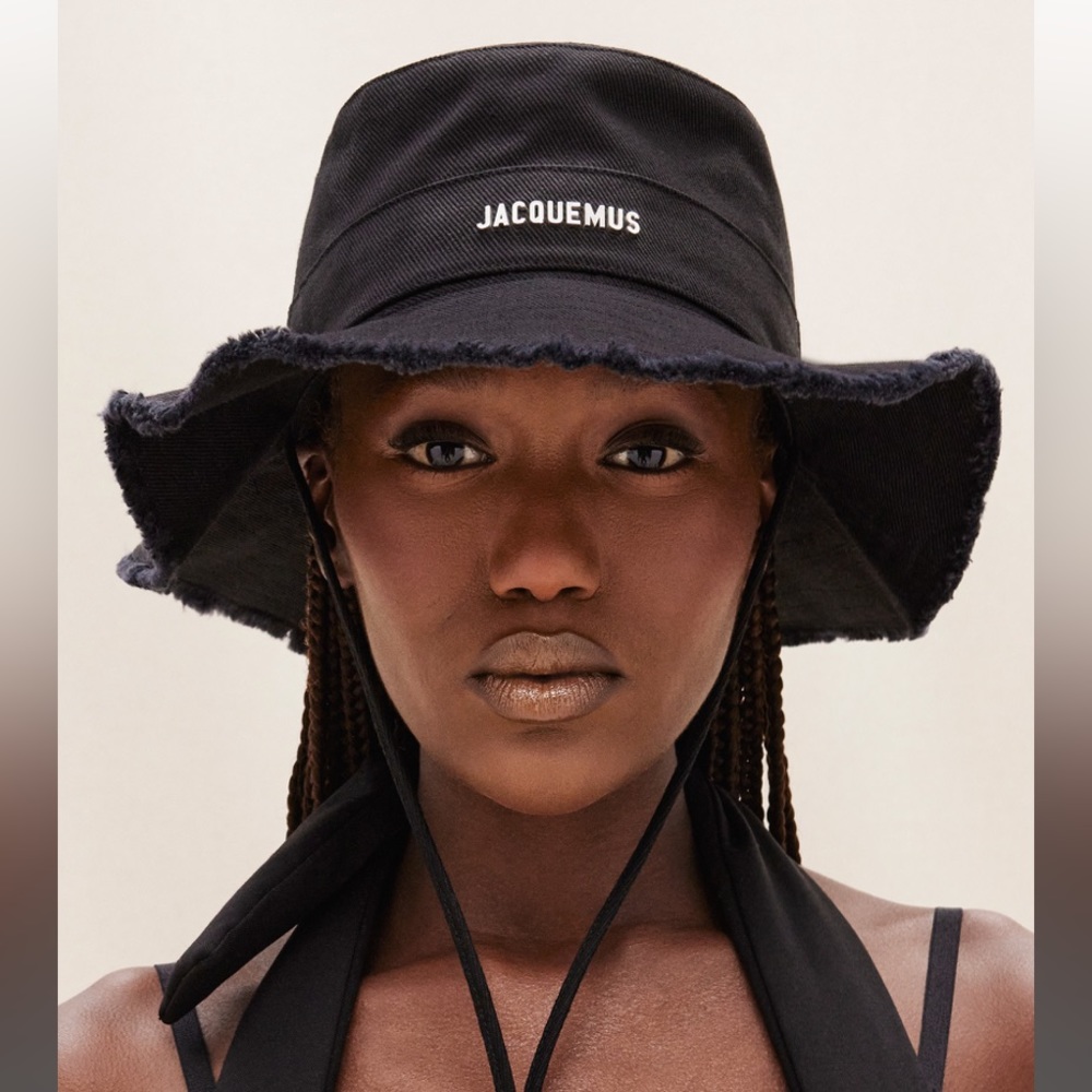Jacquemus Le bob Artichaut